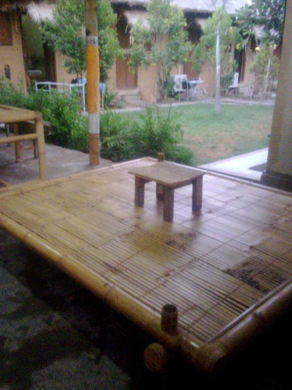 Baleku Homestay Trawangan 吉利特拉旺安 外观 照片