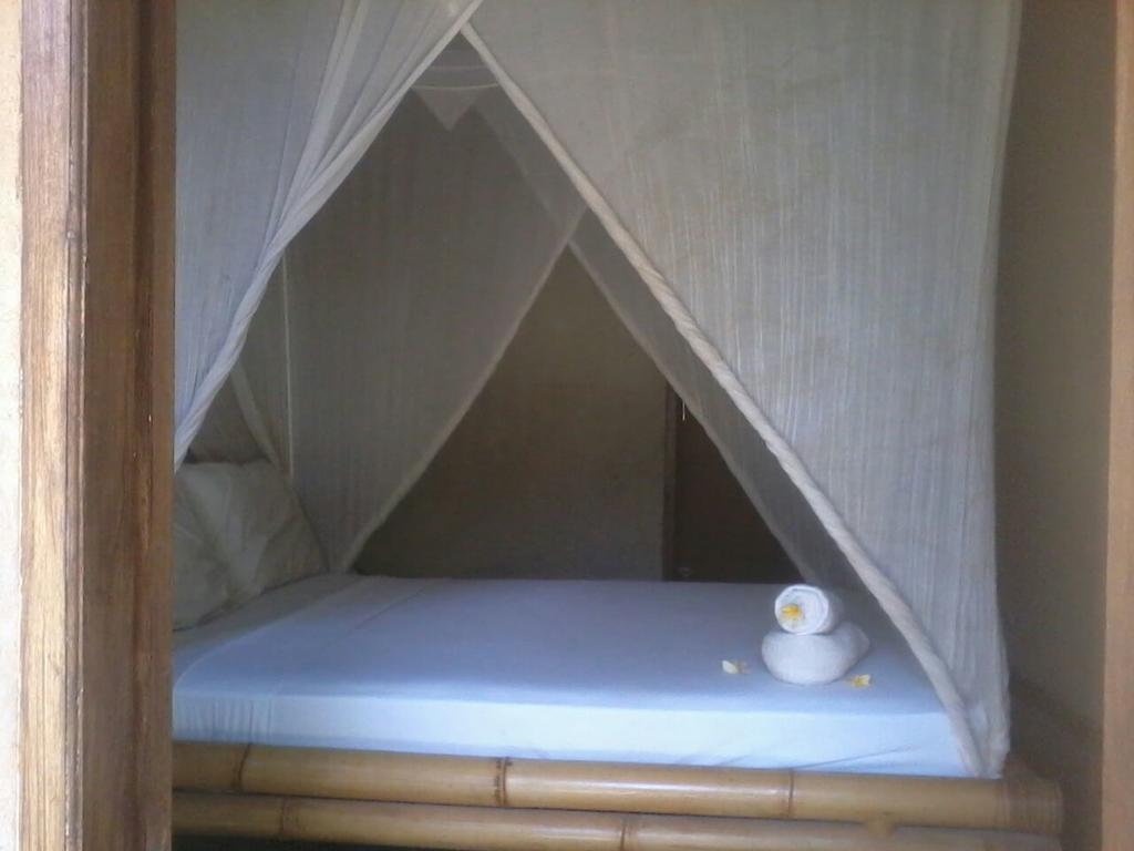 Baleku Homestay Trawangan 吉利特拉旺安 外观 照片