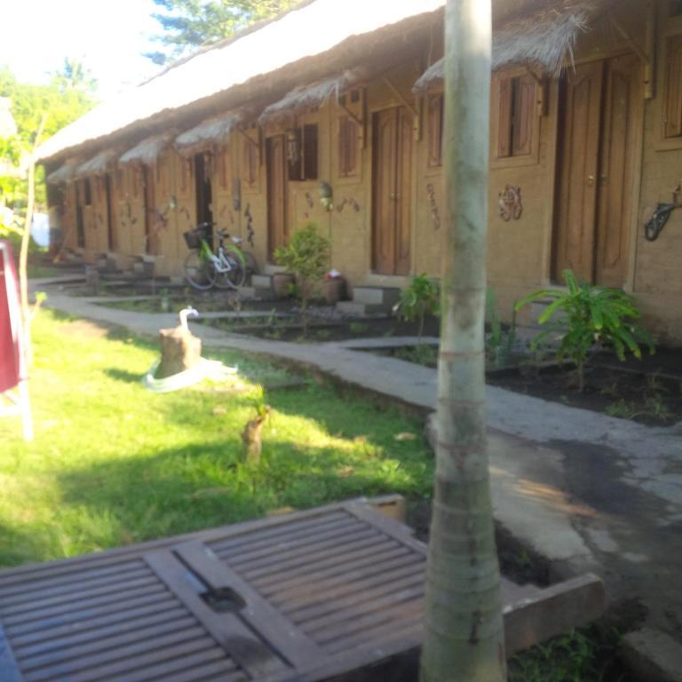 Baleku Homestay Trawangan 吉利特拉旺安 外观 照片